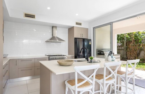 Mount Coolum House | Mount Coolum Family Friendly Beach House