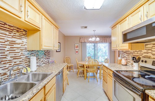 Sebastian Highlands House | Sebastian Home w/ Screened Lanai: 8 Mi to Beach!