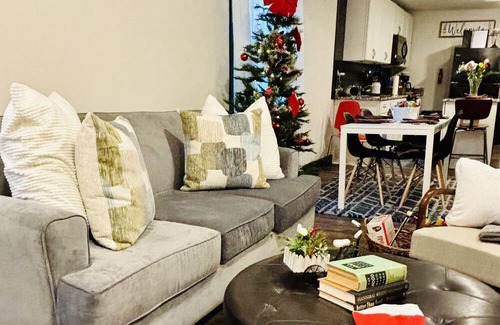 Church Street House | Stay with Jenny at Hapeville, singles beds