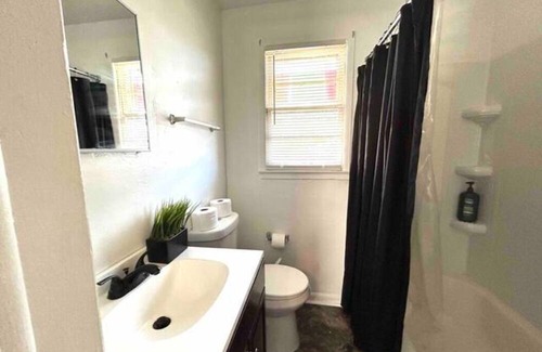 Norfolk House | Peaceful Hideaway \ B