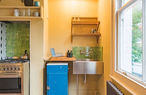 Folkestone House | Lovely end of terrace holiday home with a wonderful, quirky vibe, blending art deco with mid-century