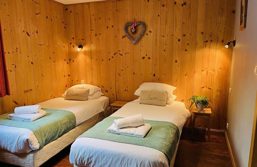 Les Prodains Ski Chalet | Charming property in a quiet hamlet near to the Prodain Express ski lift.