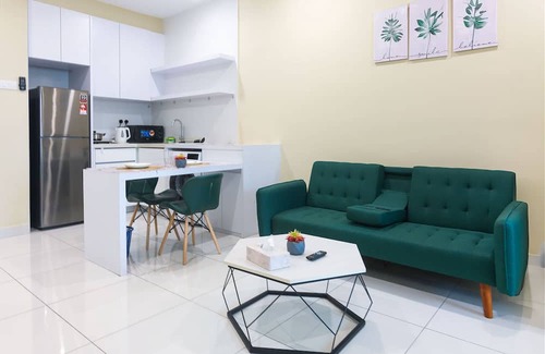 Kuala Lumpur Apartment | A Stylish Apt @ Arte MK, Free Parking, KLCC View