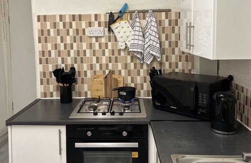 Liverpool House | Spacious 3 bedroom house close to Anfield and Liverpool Lime Street station