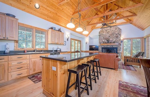 The Galena Territory House | NEW! The Lodge, boutique Galena!