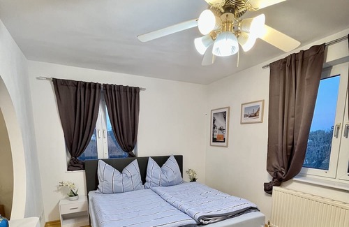 Wittau Apartment | Traum Apartment mit Pool + Balkon