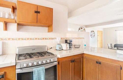 La Fonda House | Beachfront 3br Surfers & Gatherings near Rosarito