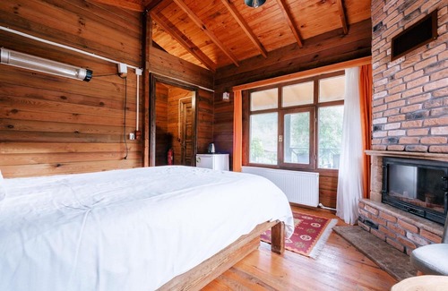 Altinova House | Perfect Bungalow w Garden and Pool in Nature