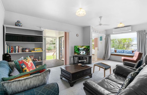 Mangawhai Heads House | Coastal Haven - Mangawhai Heads Holiday Home