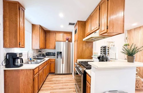 View Park-Windsor Hills House | Bohemian Habitat in Hollywood - BR1-WH