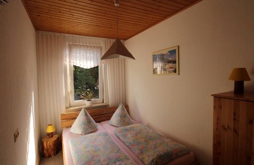 Braunlage Apartment | Emil's Bergli - Ferienwohnung "emil`s Bergli"- Geräumige Wohnung mit Platz für 6 Personen