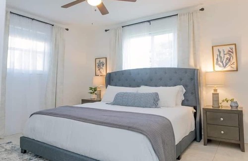 West Park Apartment | 4 Bedroom 757318 by Houzlet