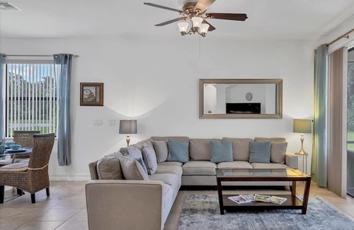 Rotonda Lakes Apartment | 3 Bedroom House 728738 by Houzlet