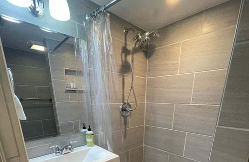 El Portal Apartment | 1 Bedroom 789580 by Houzlet