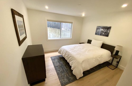 Emerald Hills House | 4 Bd/ 3Ba - Sleek, Modern, Remodeled Home