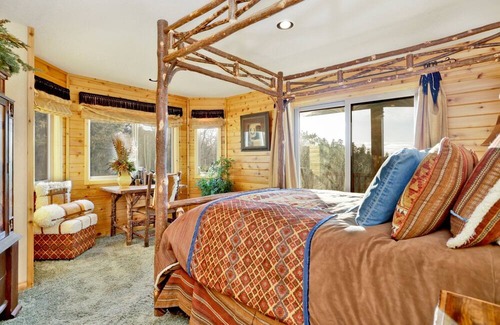 Castle Glen Estates Cabin | 2363-mountain Joy Lodge 4 Bedroom Cabin by RedAwning