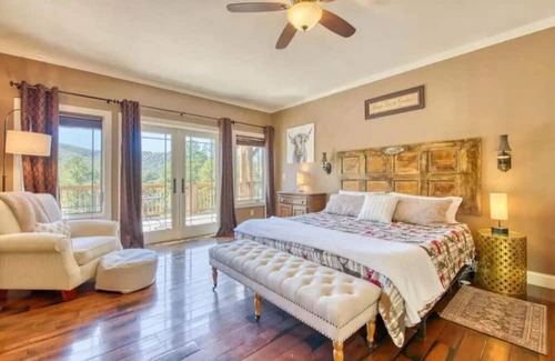 Cullowhee House | Secluded Family Getaway on 3 Acres!