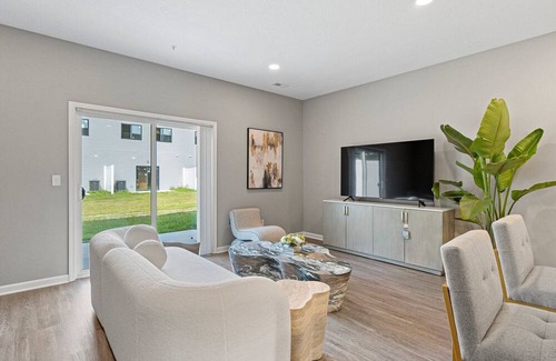 Laotto Condo | Modern Comforts: 3BR Townhouse #14