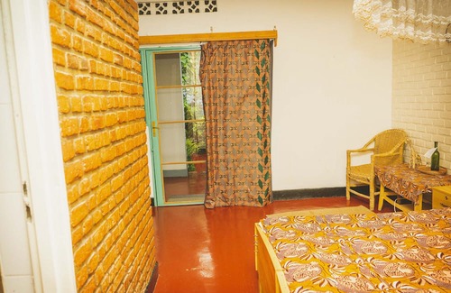 Ruhengeri House | "room in Guest Room - Isange Paradise Resort"