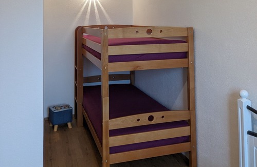 Bechhofen Apartment | Holiday Apartment "Seenlandliebe - Sonnenschein" with Balcony & Shared Garden