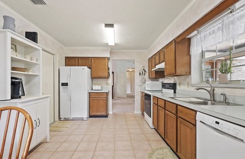 East Arlington House | Peaceful Pool Oasis At Blue Sky Golf Club - NEW ~ No Cleaning Fee~