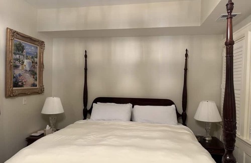 Detroit Bed & Breakfast | Frederick Stearns House in Detroit is a perfect venue for any private events.