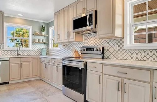 Marineland Acres House | Serene Sunrise Retreat 1 Mile to Crescent Beach