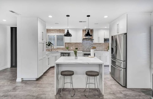 Warner Center House | NEW! Luxury Villa With Pool, Spa, Trampoline & Swings!