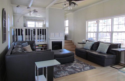 New London House | The Peaceful Cove Home - Badin Lake Home, Cottage and boat for rent!