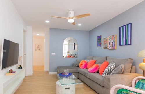 La Goleta Apartment | Bright and well-equipped apartment in the center