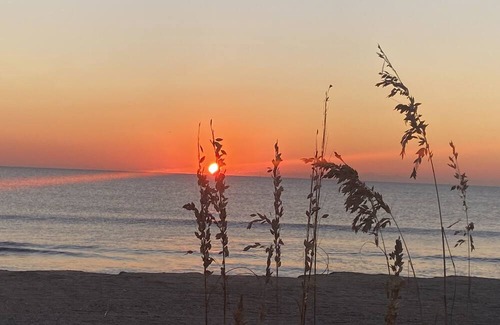 Savannah Beach House | Tybee Beachhouse, heated POOL, EV Charger,HotTub,Park 2 vehicles Free,Pets OK,5P
