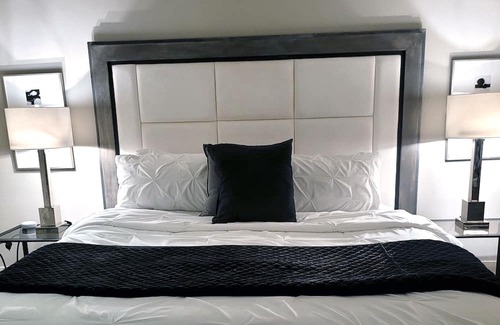Dundarave Bed & Breakfast | Suite Smart West Van