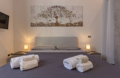 Bolognina Apartment | Vrbo Property