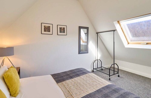 The King's Mile House | Host & Stay | King's Corner
