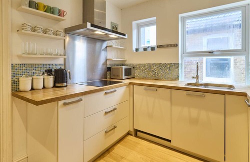 Whitstable Apartment | Host & Stay | Sail Away
