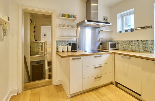 Whitstable Apartment | Host & Stay | Sail Away