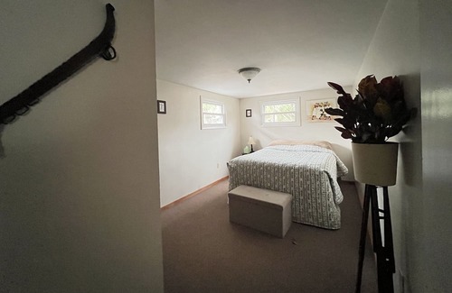 Warren Apartment | Spacious 2 bedroom apartment