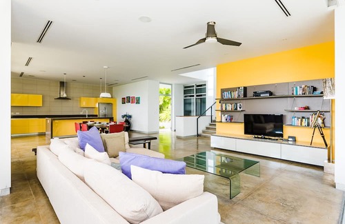Marbella House | LUNA LUXURY VILLA w/Pool & Concierge!n