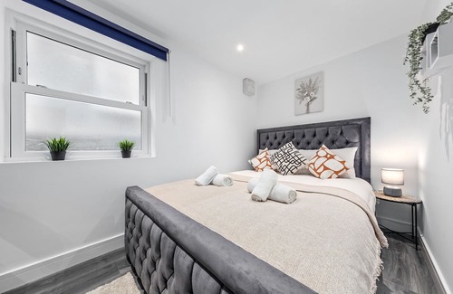 Hillrise Apartment | Luxury Ensuite Room in Finsbury Pak London N19