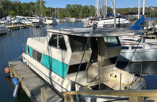 Ithaca Boat Rental | Wakey, Wakey on the Lakey! Enjoy sunrises and sunsets on Cayuga Lake!