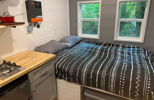 Clyde House | Off-Grid Tiny House in NC Mountains