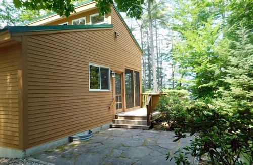 Raymond Cottage | Light and bright 1-bedroom home on Raymond Pond. Pet-friendly!