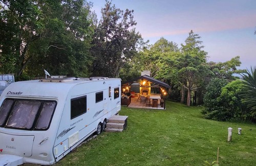 Whakamarama House | Caravan Summer Holiday!