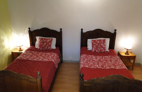 Foncine-le-Haut Apartment | Gîte 1804 montagnes du jura avec spa et sauna 3*