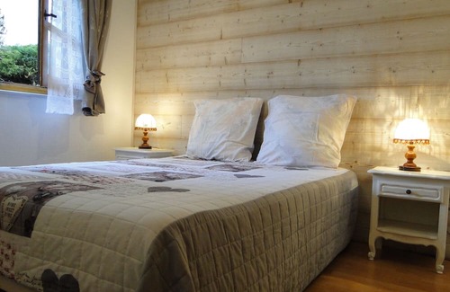 Foncine-le-Haut Apartment | Gîte 1804 montagnes du jura avec spa et sauna 3*