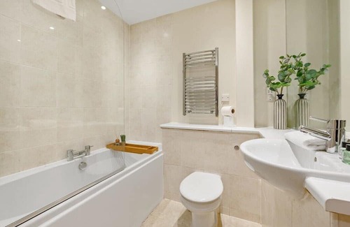 St George's Quarter Apartment | Host & Stay | Queen Square Apartment