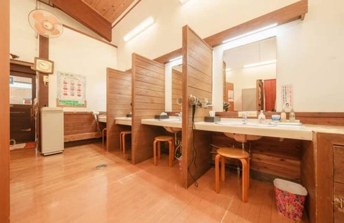 Kawanehon House | SuisenFusion of outdoor and healingHot spring / Haibaragun Shizuoka