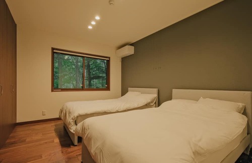 Tsumagoi House | A luxurious luxury villa with a sense of privacy w / Agatsumagun Gunma