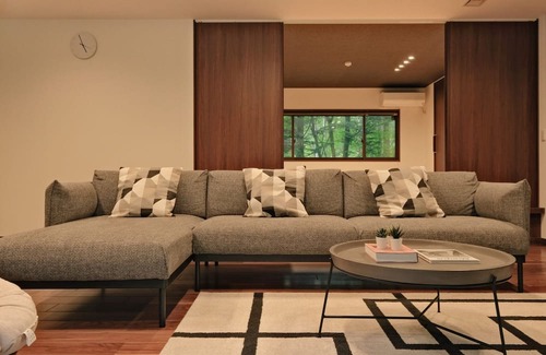 Tsumagoi House | A luxurious luxury villa with a sense of privacy w / Agatsumagun Gunma