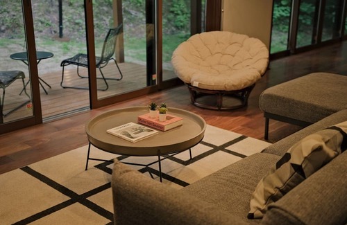 Tsumagoi House | A luxurious luxury villa with a sense of privacy w / Agatsumagun Gunma